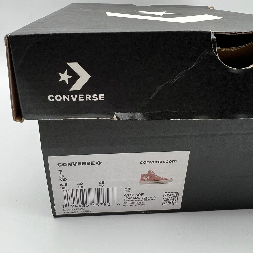 Converse CTAS Madison Mid Girls Size 7 Pink Doodle Hearts Stars Leopard Print